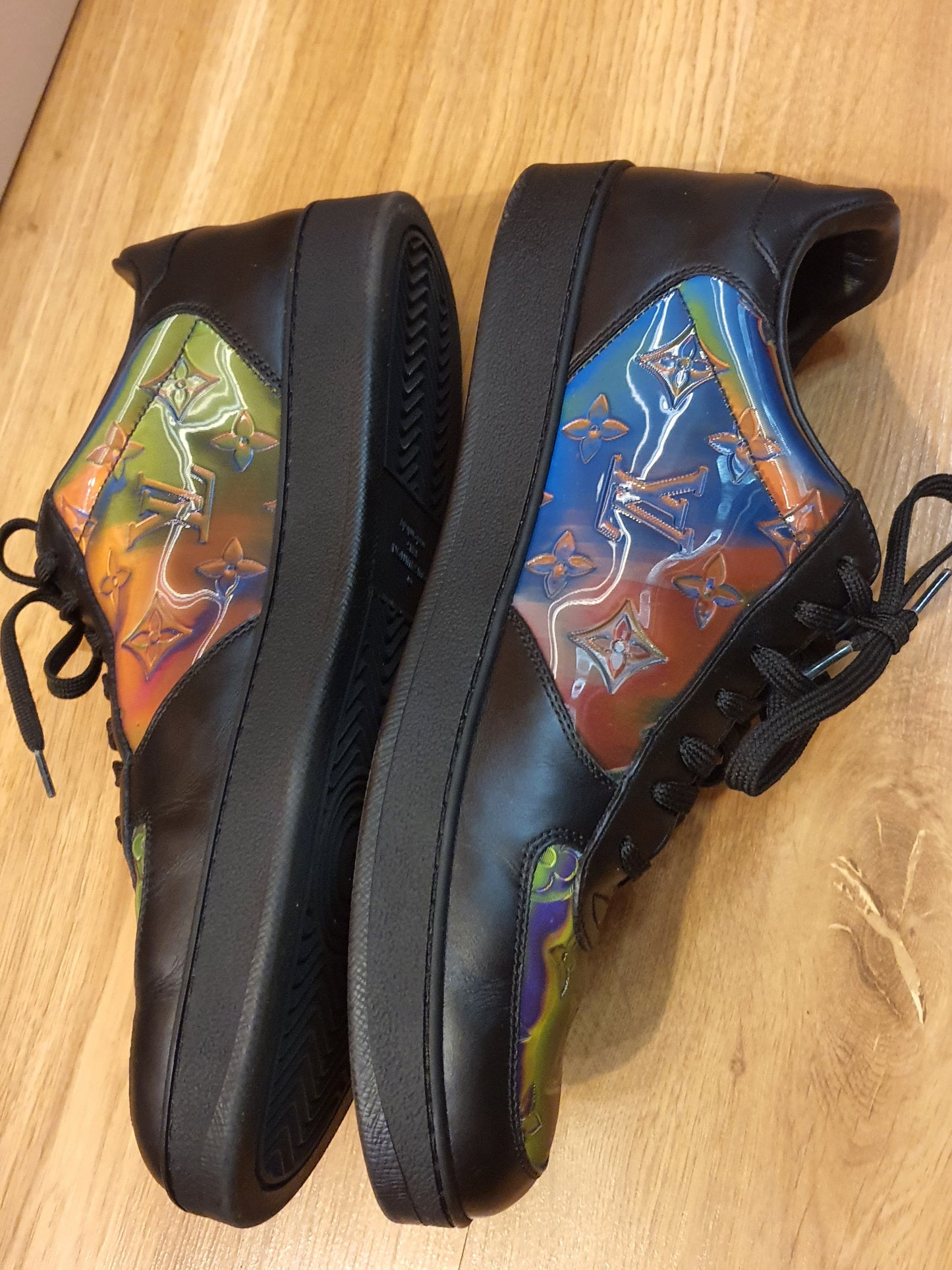 Louis Vuitton LV 8,5 Iridescent Monogram Rivoli Luxembourg Sneakers